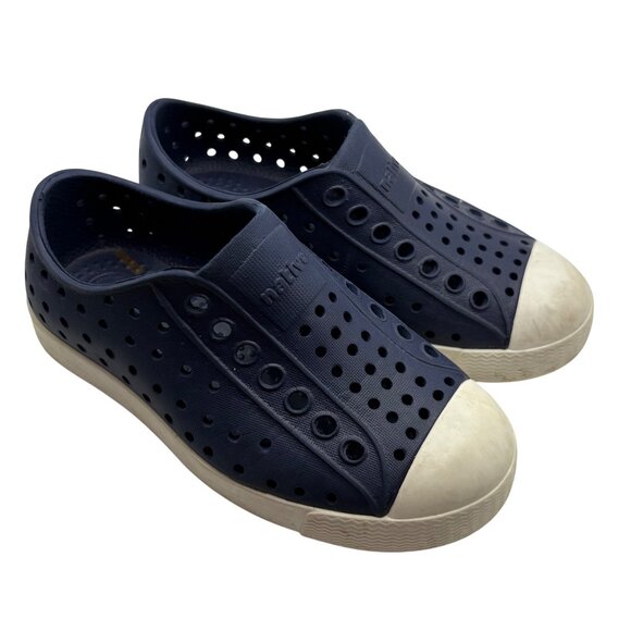 Native Jefferson Navy Blue Perforated Slip-On Shoes Size 9 - Picture 4 of 7